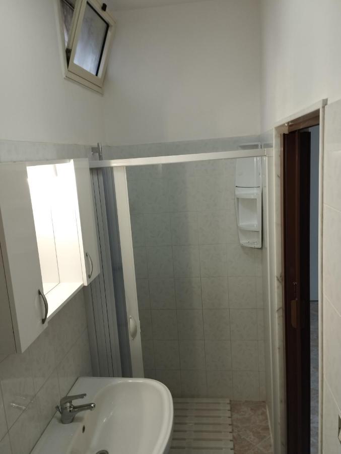 Clave, Affittacamere, Casa Vacanze Cozze Extérieur photo
