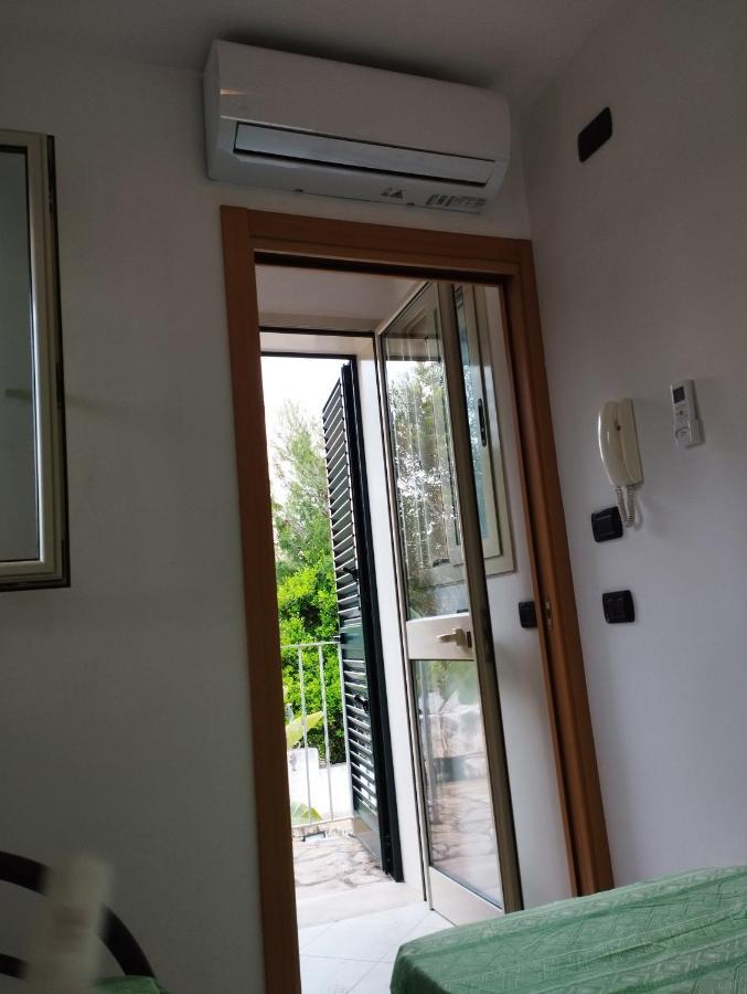 Clave, Affittacamere, Casa Vacanze Cozze Extérieur photo