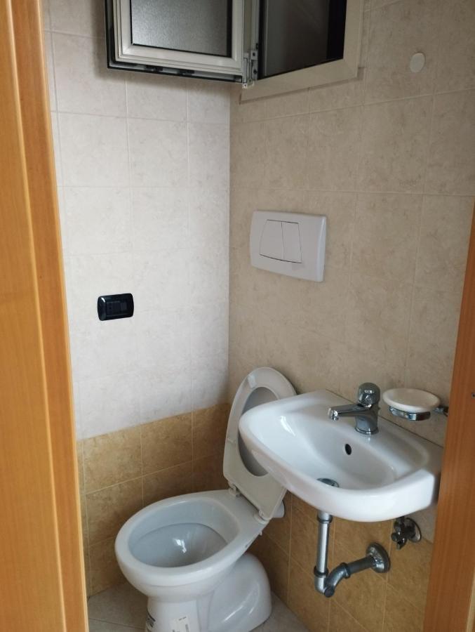 Clave, Affittacamere, Casa Vacanze Cozze Extérieur photo
